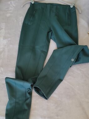 Lululemon Women'sHeavy Fabric Leggings, Yoga Pants With Zippered Pockets.